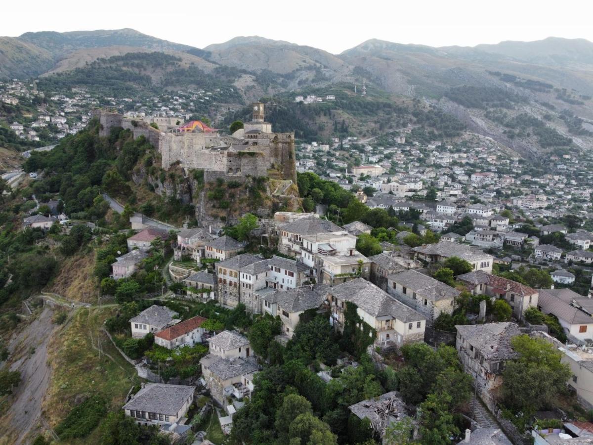 Guest House Argjiro Castle Gjirokaster Luaran gambar