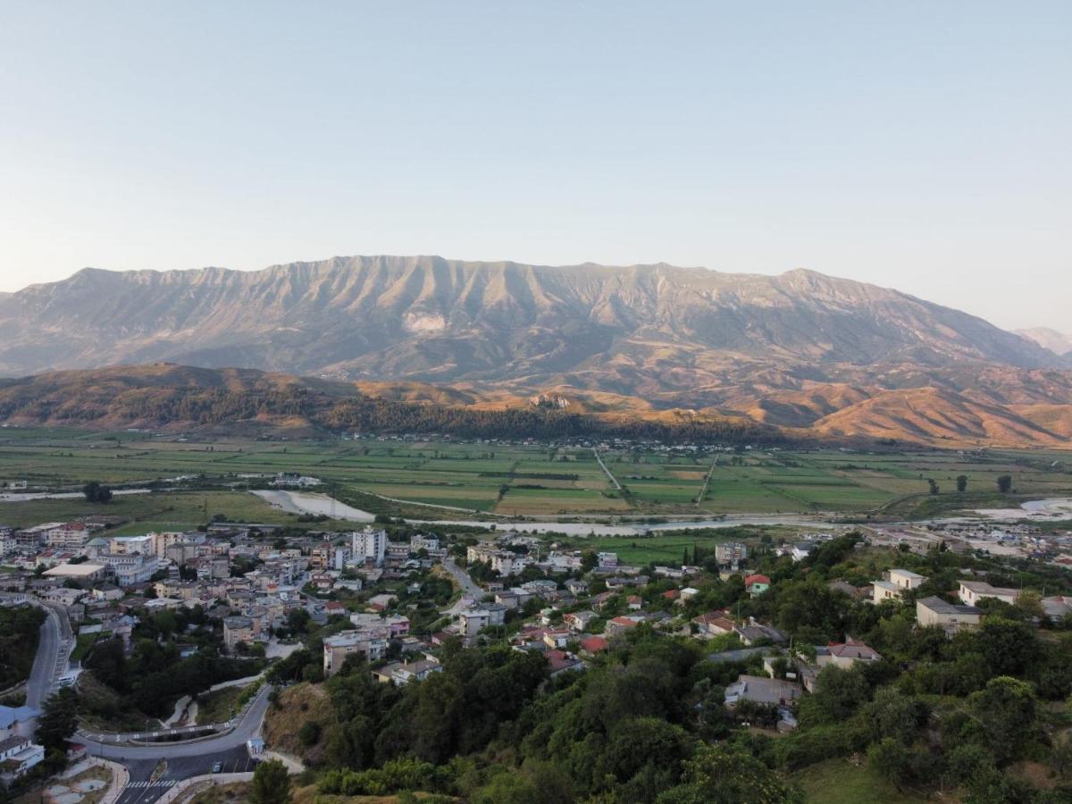 Guest House Argjiro Castle Gjirokaster Luaran gambar