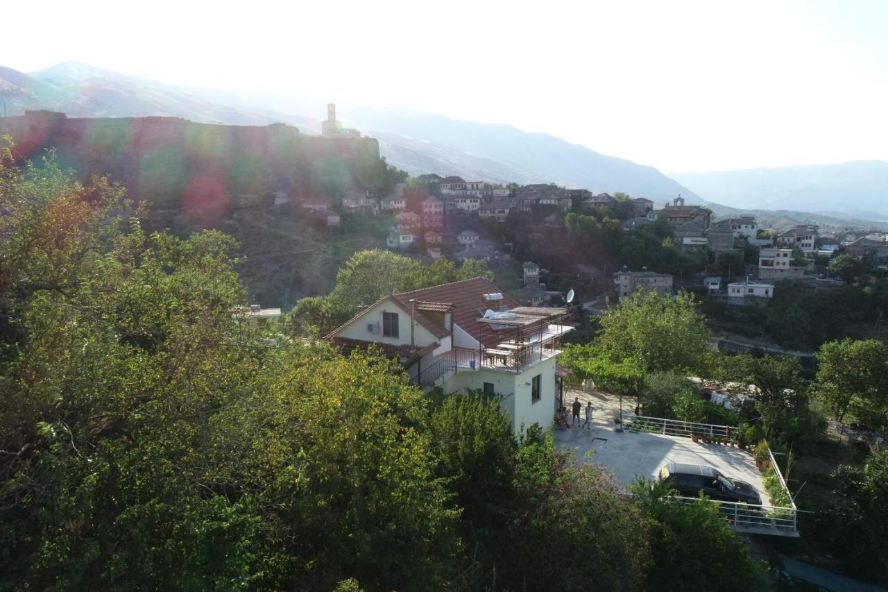 Guest House Argjiro Castle Gjirokaster Luaran gambar