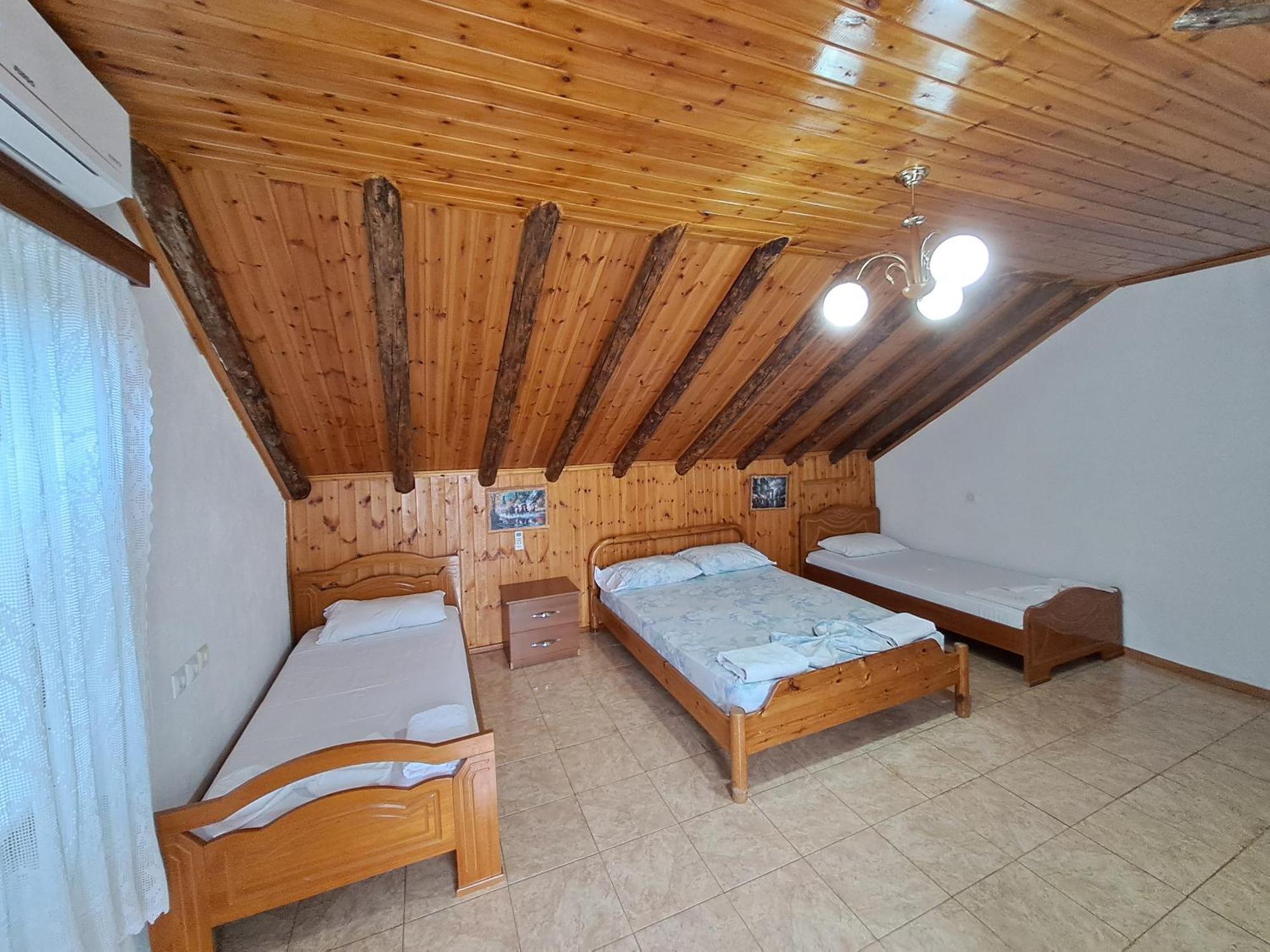 Guest House Argjiro Castle Gjirokaster Luaran gambar