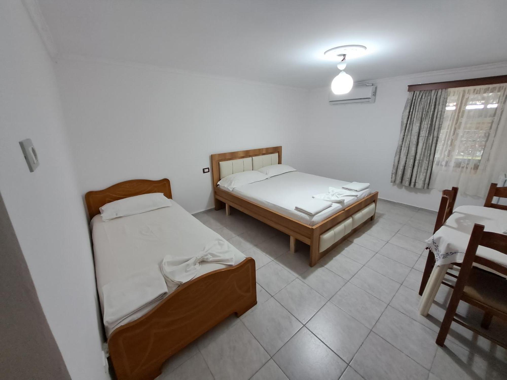 Guest House Argjiro Castle Gjirokaster Luaran gambar