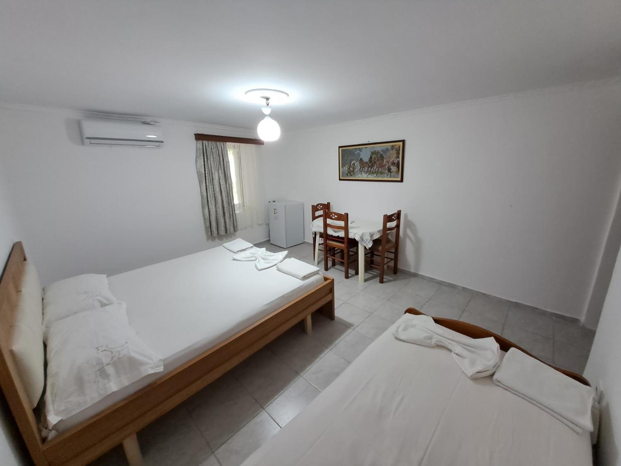 Guest House Argjiro Castle Gjirokaster Luaran gambar