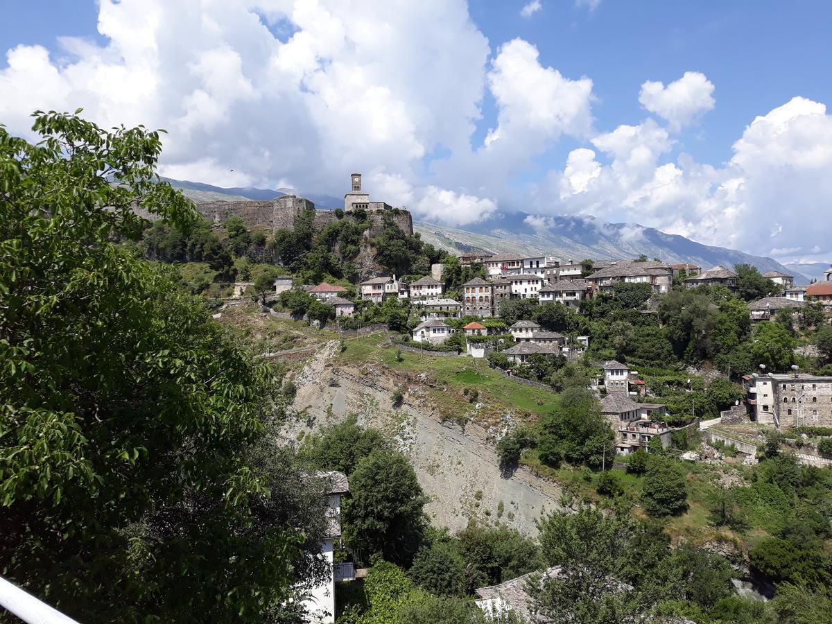 Guest House Argjiro Castle Gjirokaster Luaran gambar